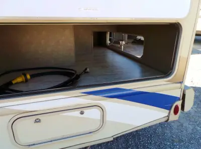 2018 Thor Motor Coach Vegas 25.4 photo 5
