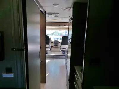 2018 Thor Motor Coach Vegas 25.4 photo 25