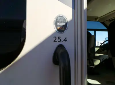 2018 Thor Motor Coach Vegas 25.4 photo 9