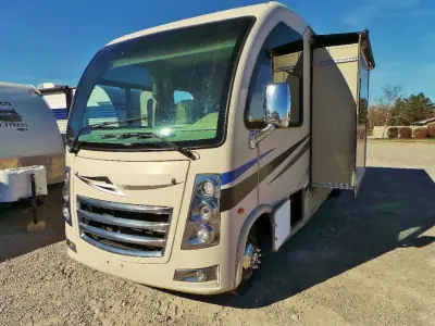 2018 Thor Motor Coach Vegas 25.4