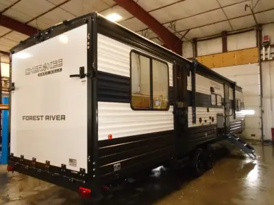2026 Forest River Cherokee Grey Wolf 28RRT photo 5