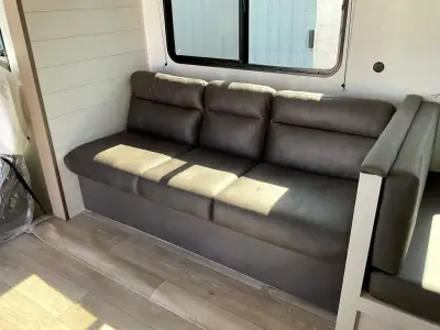 2027 Jayco Jay Flight SLX 262RLS photo 11