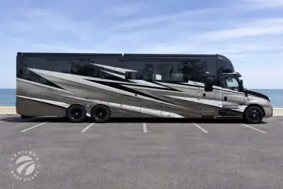 2027 Showhauler Adventure A4502 A4502 photo 5
