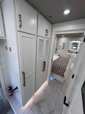 2027 Showhauler Adventure A4502 A4502 photo 24