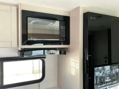 2027 Jayco Jay Flight SLX 321BDS photo 19