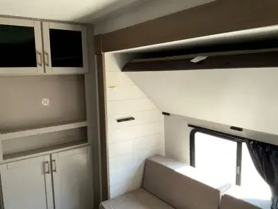 2027 Jayco Jay Flight SLX 321BDS photo 28