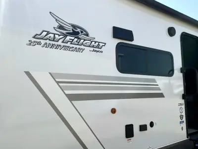 2027 Jayco Jay Flight SLX 321BDS photo 37