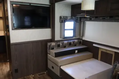 2019 Coachmen MIRADA 350DS photo 11
