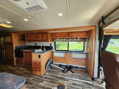 2018 Winnebago VISTA 29VE photo 5