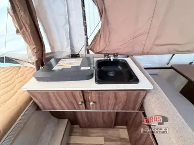 2019 Coachmen Clipper Camping Trailers 106 Sport photo 7