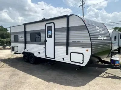 2027 Jayco Jay Flight 250BH photo 3