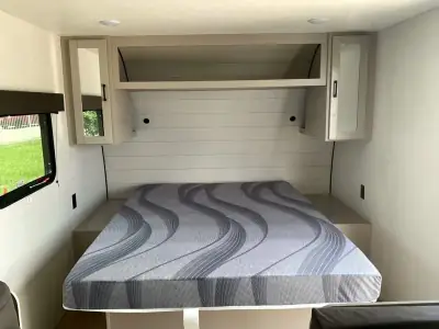 2027 Jayco Jay Flight 250BH photo 11