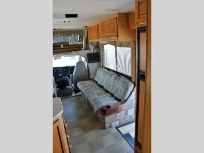 2009 Four Winds Chateau 28A photo 25