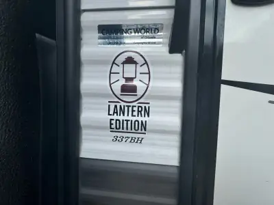 2021 Coleman By Dutchmen Lantern 337BH photo 9