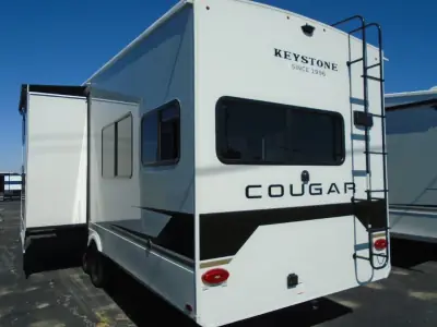 2027 Keystone Cougar Half-Ton 29MBD photo 6