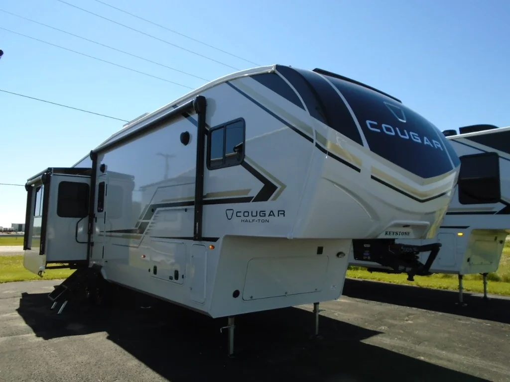 2027 Keystone Cougar Half-Ton 29MBD exterior