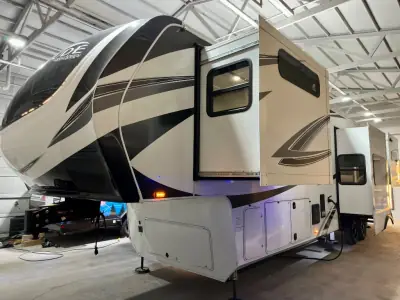 2024 Grand Design Solitude 390RK photo 60