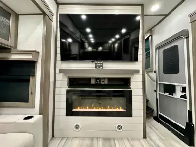 2024 Grand Design Solitude 390RK photo 12