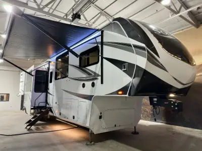 2024 Grand Design Solitude 390RK photo 46