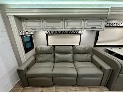 2021 Entegra Coach Vision XL 34B photo 11