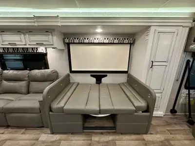 2021 Entegra Coach Vision XL 34B photo 9
