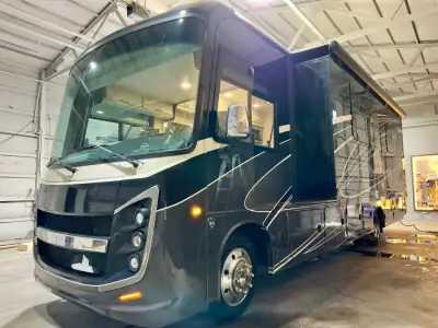 2021 Entegra Coach Vision XL 34B photo 49