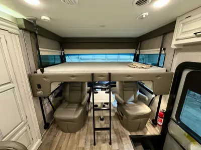 2021 Entegra Coach Vision XL 34B photo 6