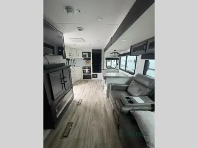 2026 Venture SportTrek Touring Edition STT272VRK photo 3