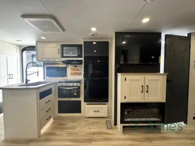 2026 Venture Sienna SA281VQB photo 4