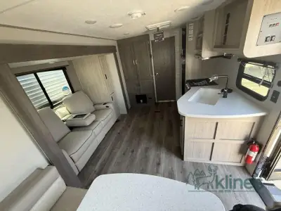 2026 Coachmen Catalina Summit Series 8 231MKS photo 3