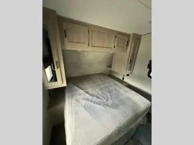 2026 Coachmen Catalina Legacy Edition 293TQBSCK photo 6