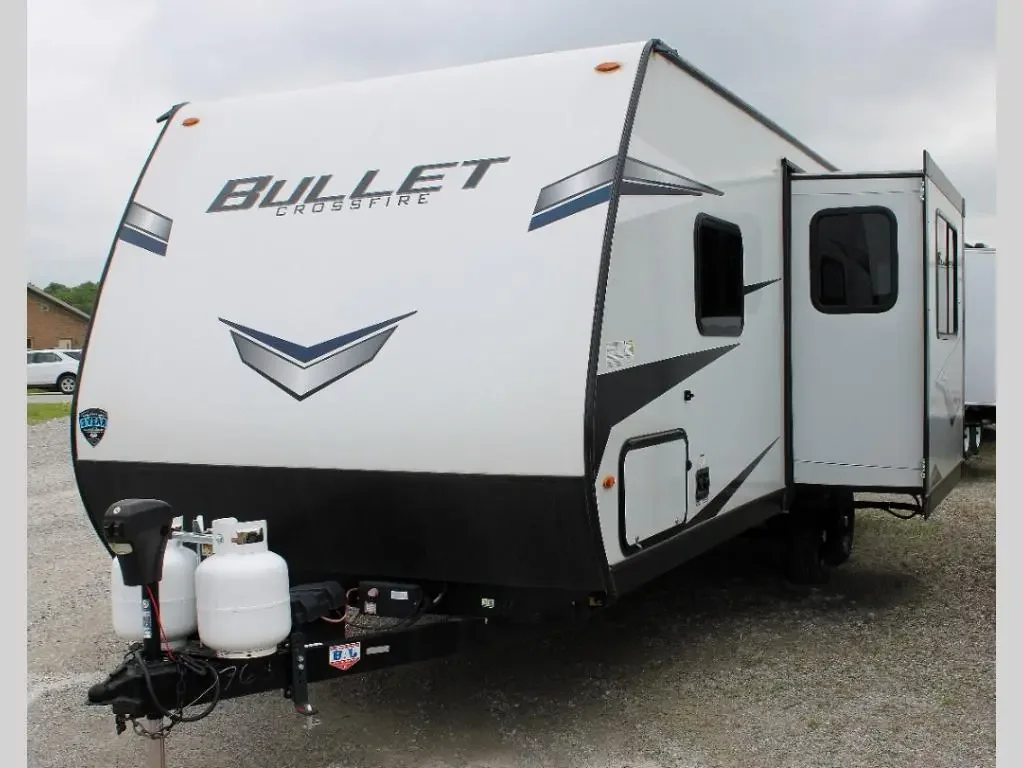 2022 Keystone Bullet Crossfire 2430BH exterior