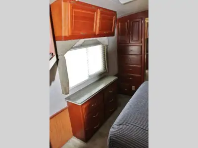 2003 American Coach AMERICAN COACH SELL PENDING TRADITION 40M photo 28