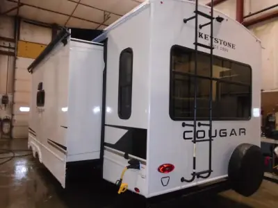 2026 Keystone Cougar Half-Ton 29RLP photo 6