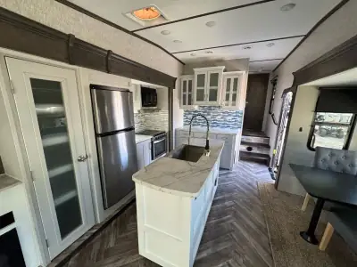 2021 Astoria By Dutchmen Astoria 1500 FW 2993RLF photo 15