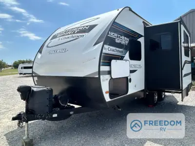 2023 Coachmen Northern Spirit Ultra Lite 1943RB photo 8