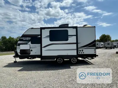 2023 Coachmen Northern Spirit Ultra Lite 1943RB photo 10