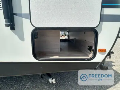 2023 Coachmen Northern Spirit Ultra Lite 1943RB photo 3