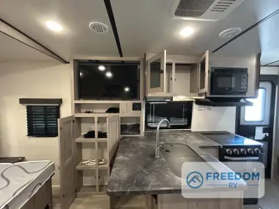 2023 Coachmen Northern Spirit Ultra Lite 1943RB photo 24