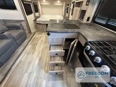 2023 Coachmen Northern Spirit Ultra Lite 1943RB photo 27