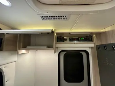 2022 Leisure Travel Unity U24TB photo 21
