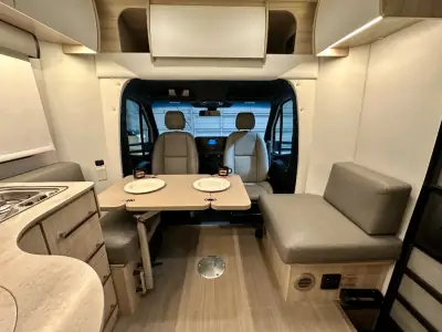 2022 Leisure Travel Unity U24TB photo 14