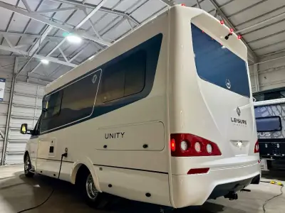 2022 Leisure Travel Unity U24TB photo 48