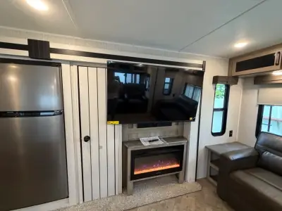 2022 Palomino PUMA 32MBDS photo 17
