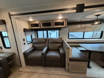 2022 Palomino PUMA 32MBDS photo 23