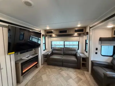 2022 Palomino PUMA 32MBDS photo 18