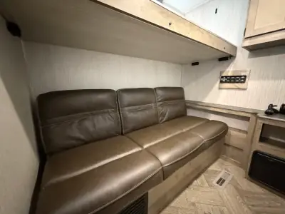 2022 Palomino PUMA 32MBDS photo 32