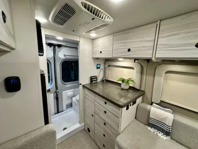 2025 Entegra Coach ARC 18C photo 15