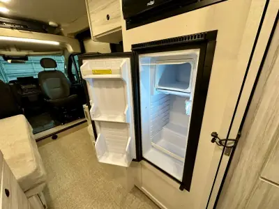 2025 Entegra Coach ARC 18C photo 22