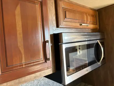 2017 Keystone MONTANA 3660RL photo 18